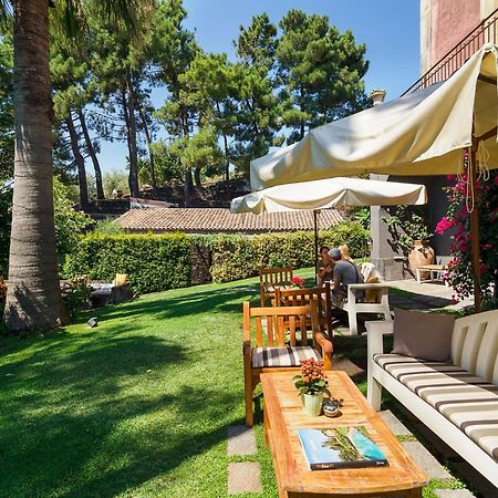 Monaci Delle Terre Nere Hotel Дзаферана Етнеа Екстериор снимка