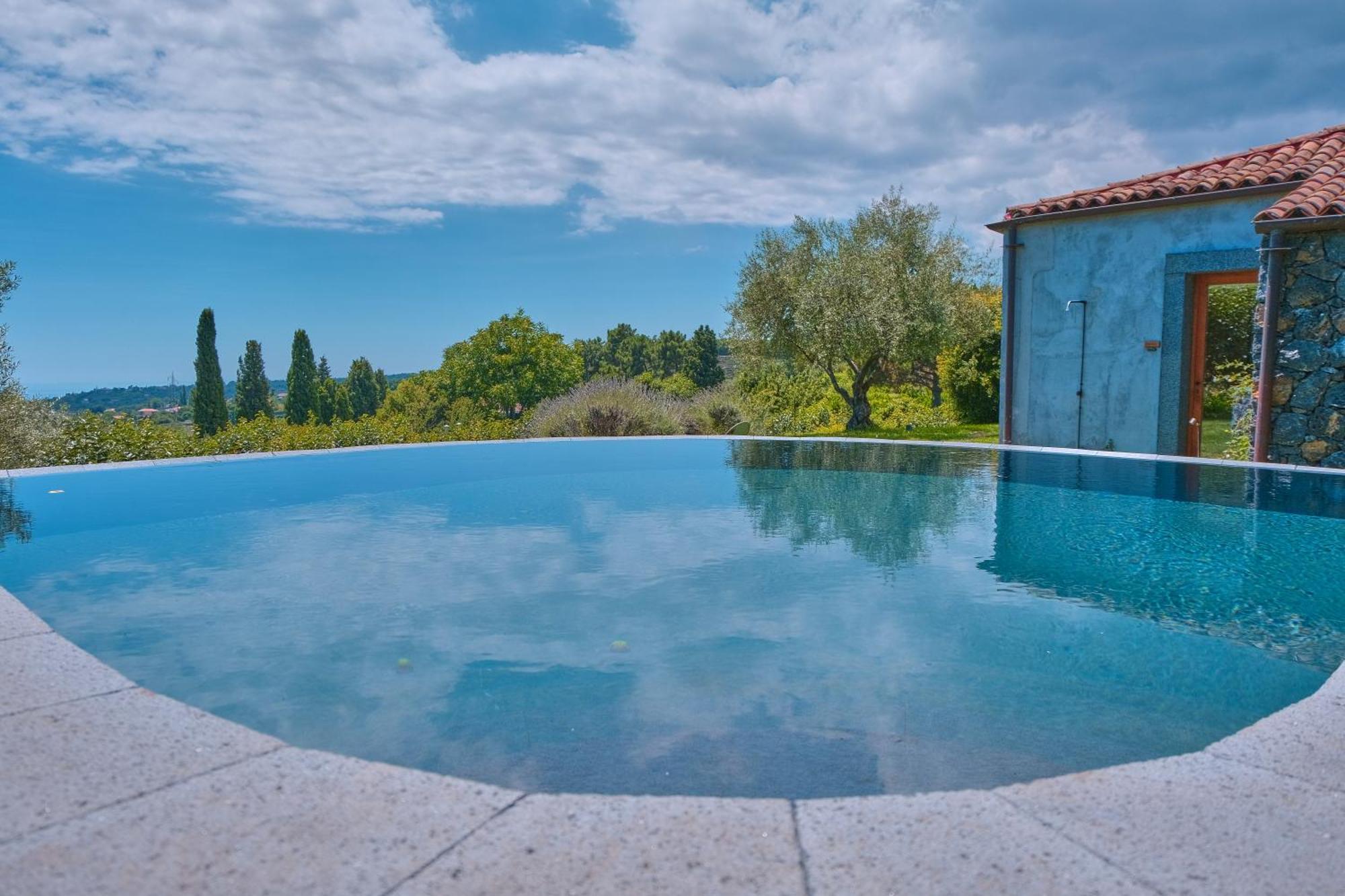 Monaci Delle Terre Nere Hotel Дзаферана Етнеа Екстериор снимка