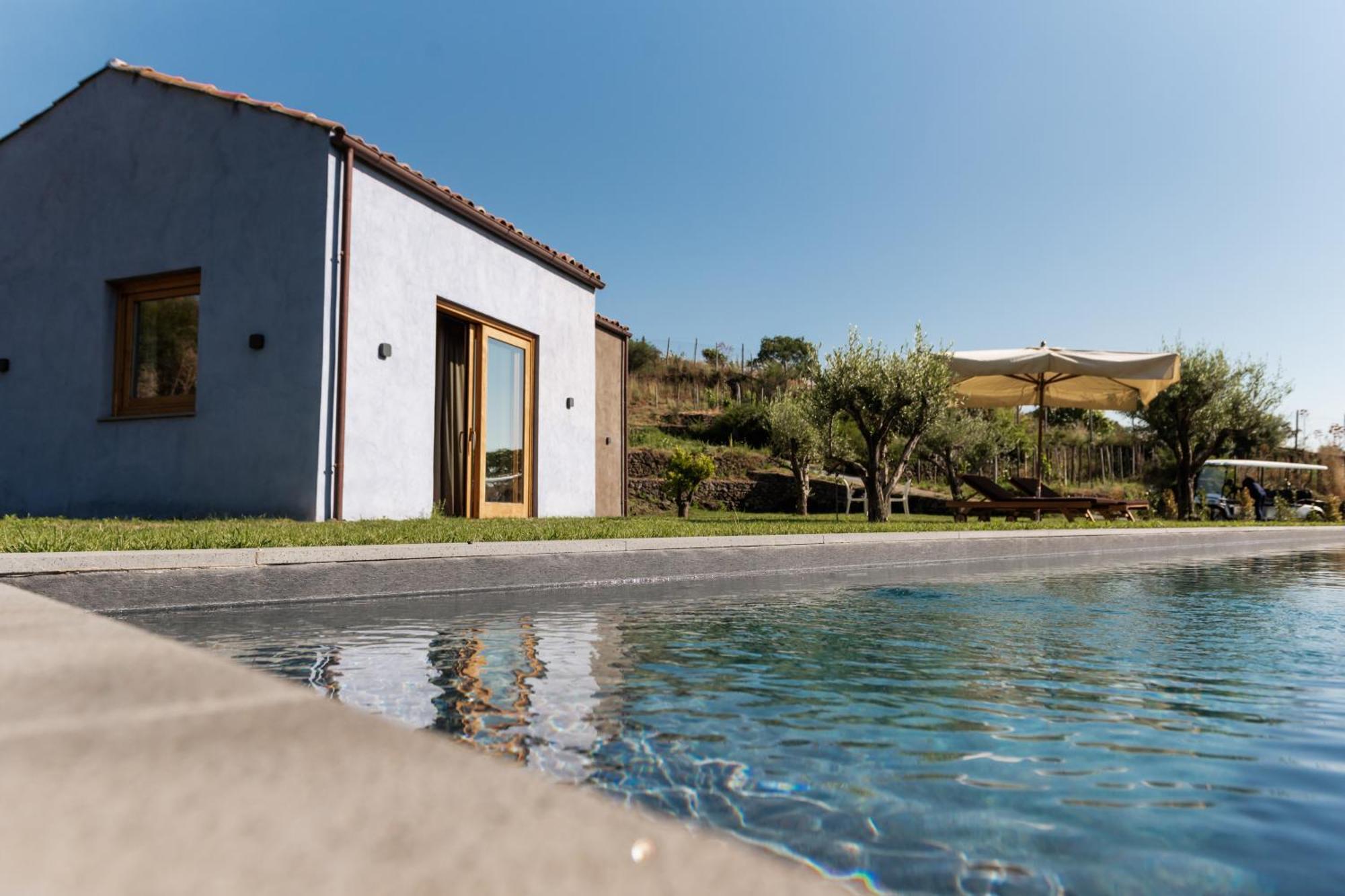 Monaci Delle Terre Nere Hotel Дзаферана Етнеа Екстериор снимка