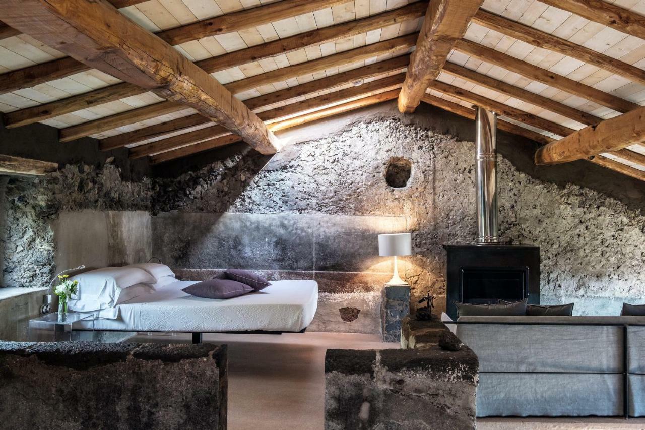 Monaci Delle Terre Nere Hotel Дзаферана Етнеа Екстериор снимка