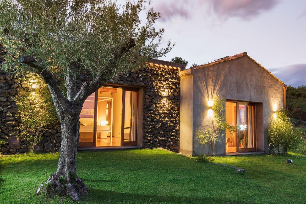 Monaci Delle Terre Nere Hotel Дзаферана Етнеа Екстериор снимка