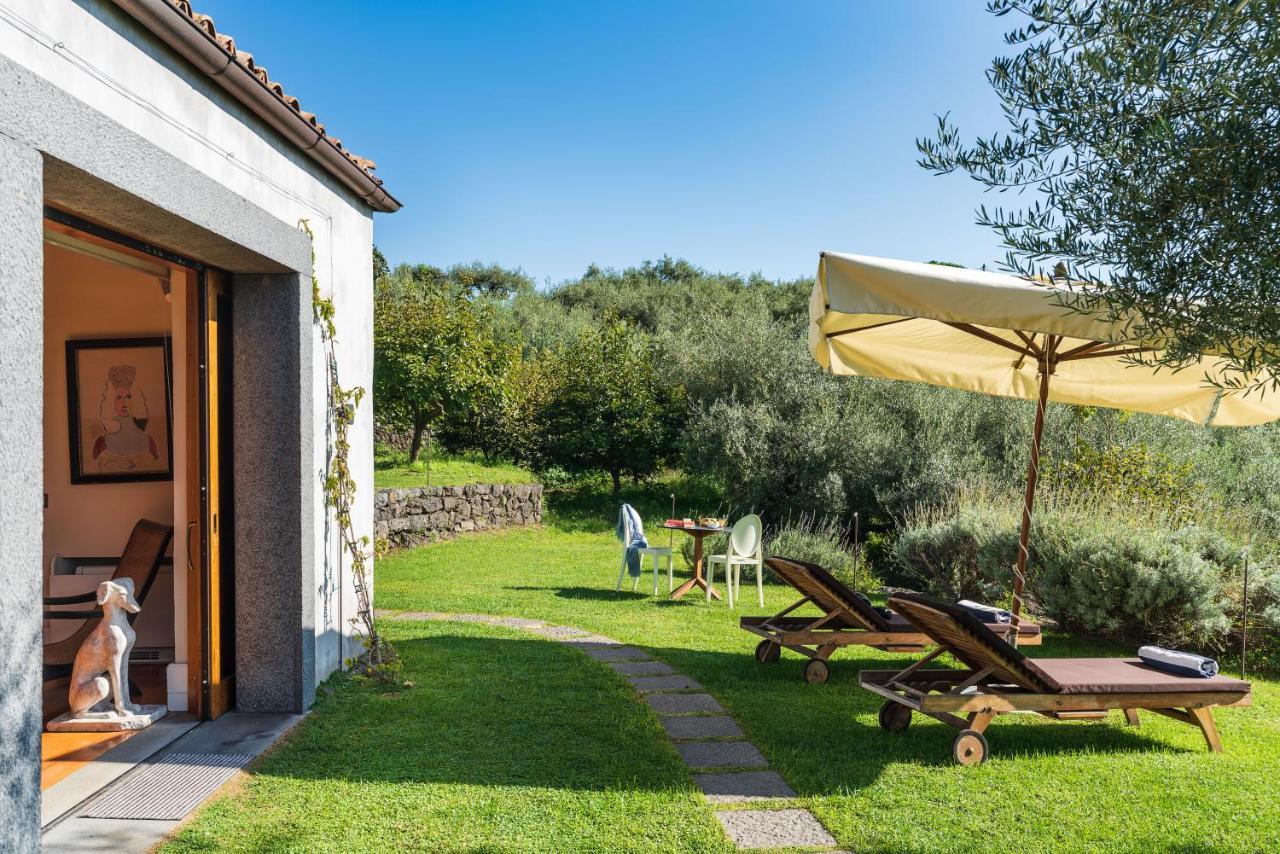 Monaci Delle Terre Nere Hotel Дзаферана Етнеа Екстериор снимка