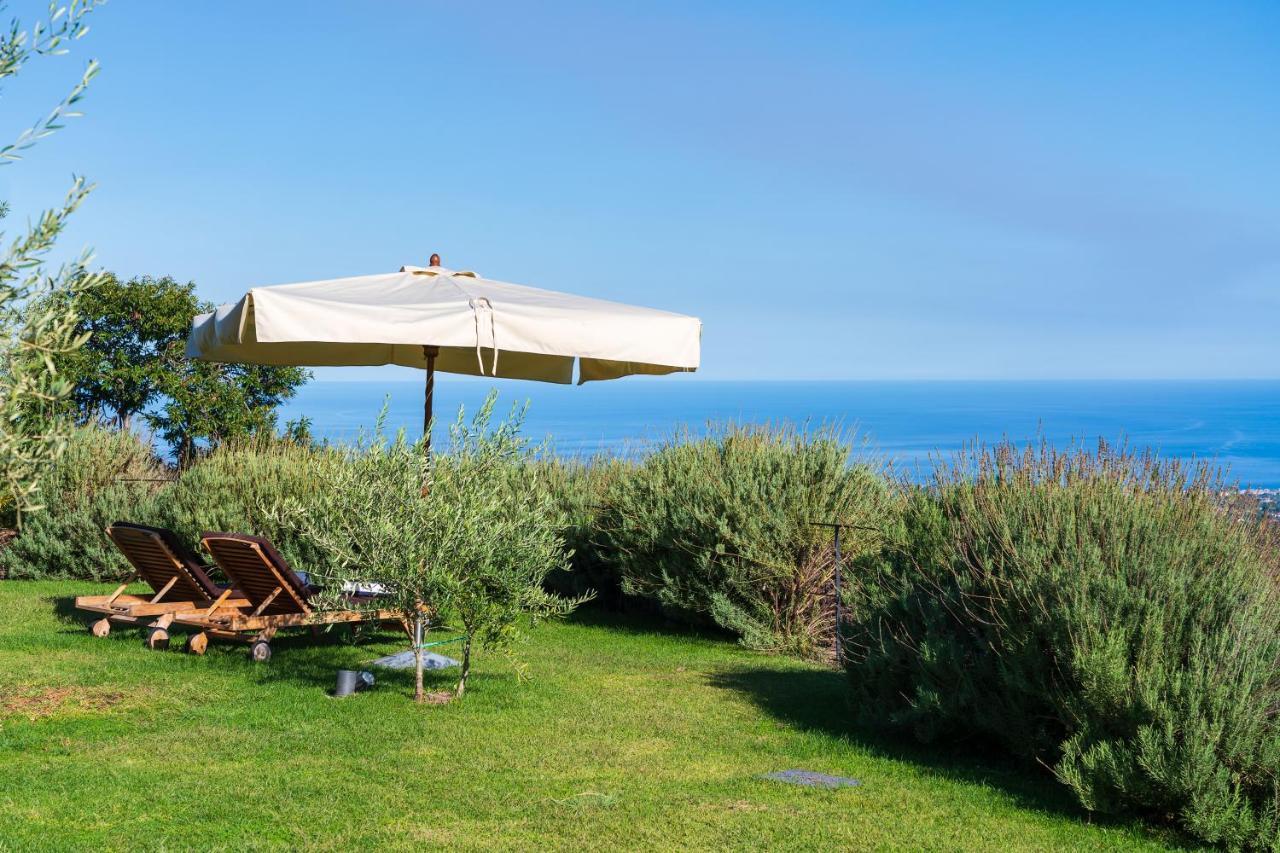 Monaci Delle Terre Nere Hotel Дзаферана Етнеа Екстериор снимка