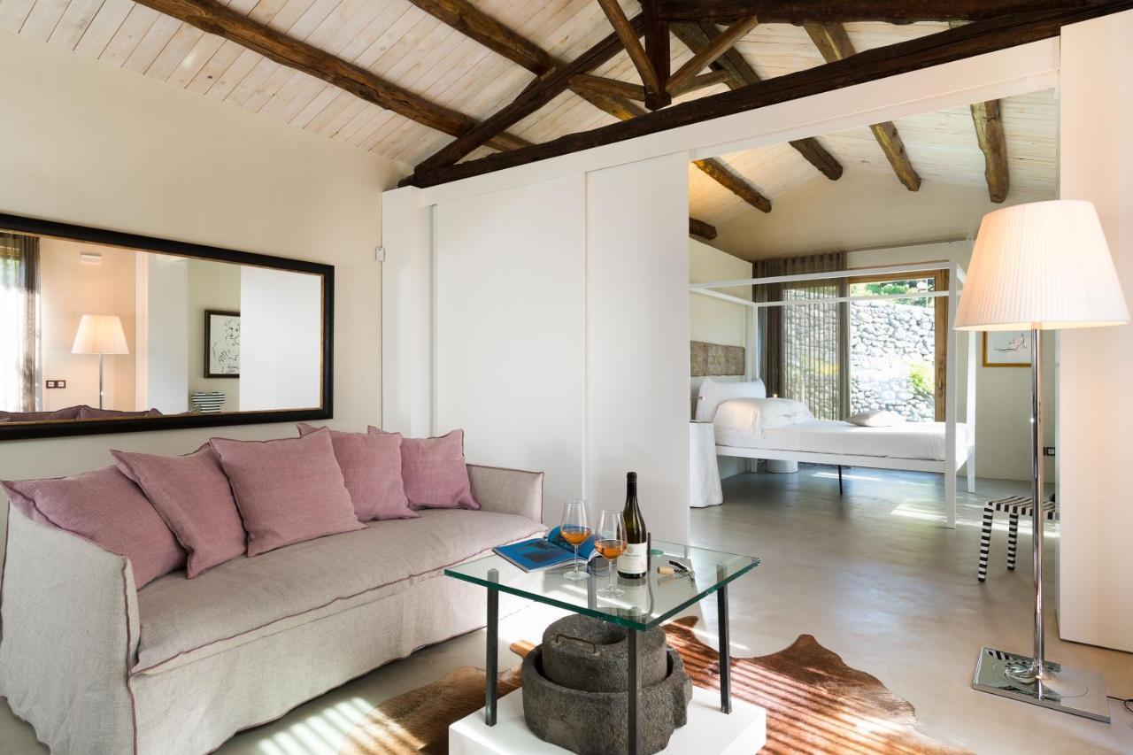 Monaci Delle Terre Nere Hotel Дзаферана Етнеа Екстериор снимка
